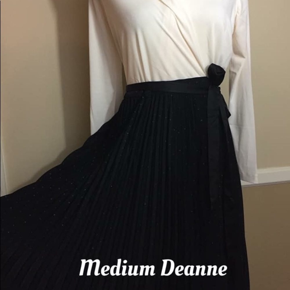 Medium LuLaRoe Deanne